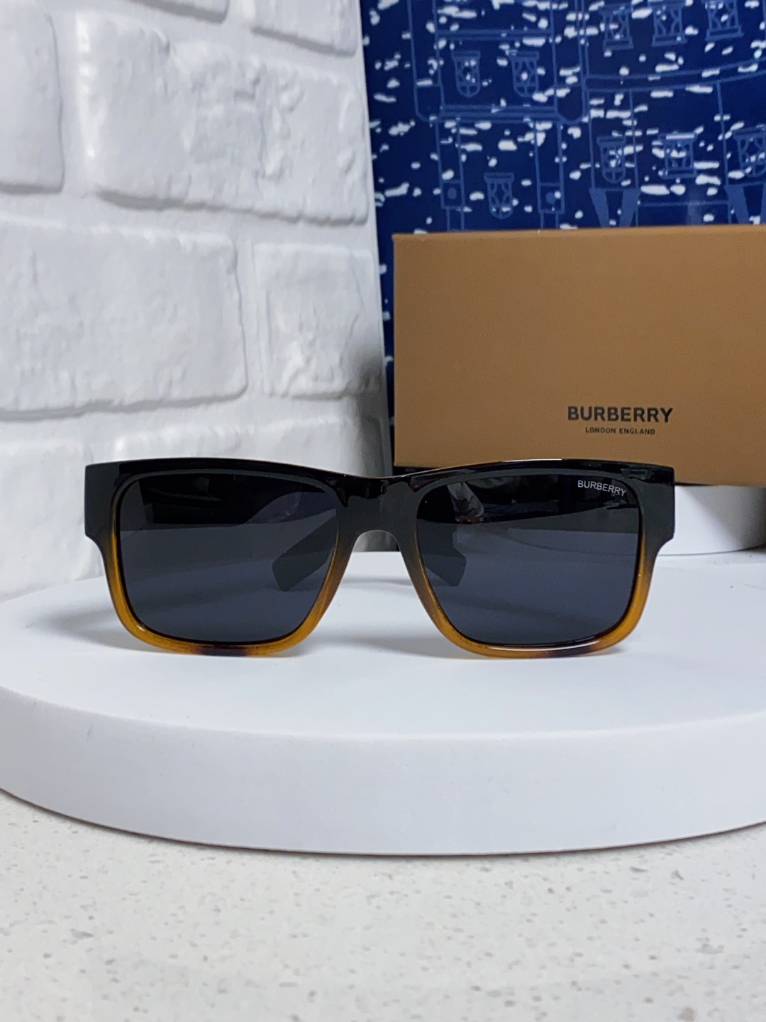 Burberry巴宝莉 2025新款方形户外偏光太阳镜经典百搭男女墨镜钓鱼运动眼镜 男女通用