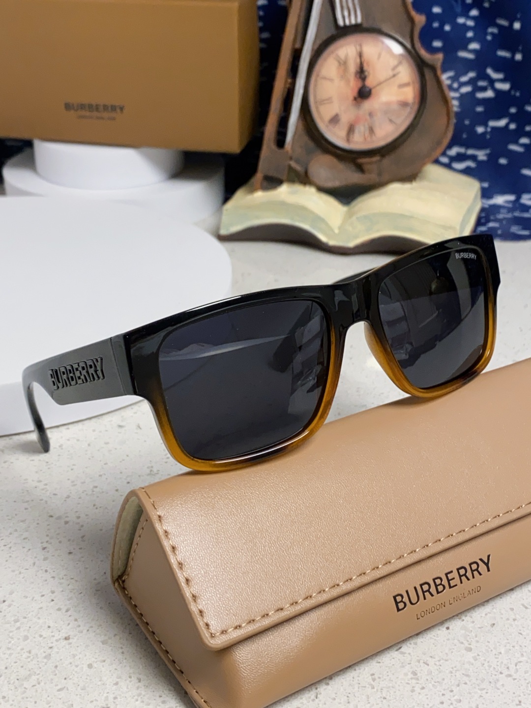 Burberry巴宝莉 2025新款方形户外偏光太阳镜经典百搭男女墨镜钓鱼运动眼镜 男女通用