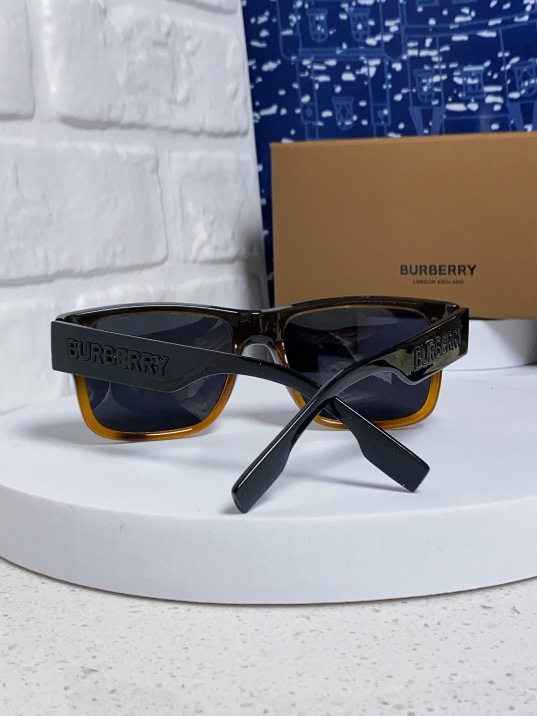 Burberry巴宝莉 2025新款方形户外偏光太阳镜经典百搭男女墨镜钓鱼运动眼镜 男女通用