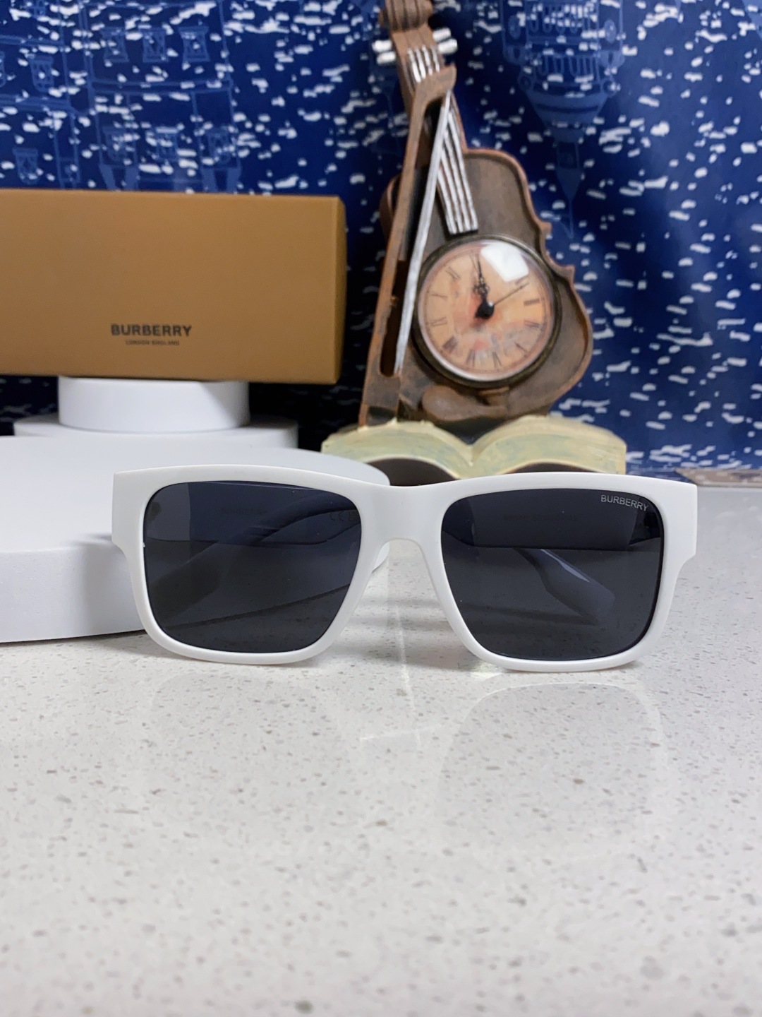 Burberry巴宝莉 2025新款方形户外偏光太阳镜经典百搭男女墨镜钓鱼运动眼镜 男女通用