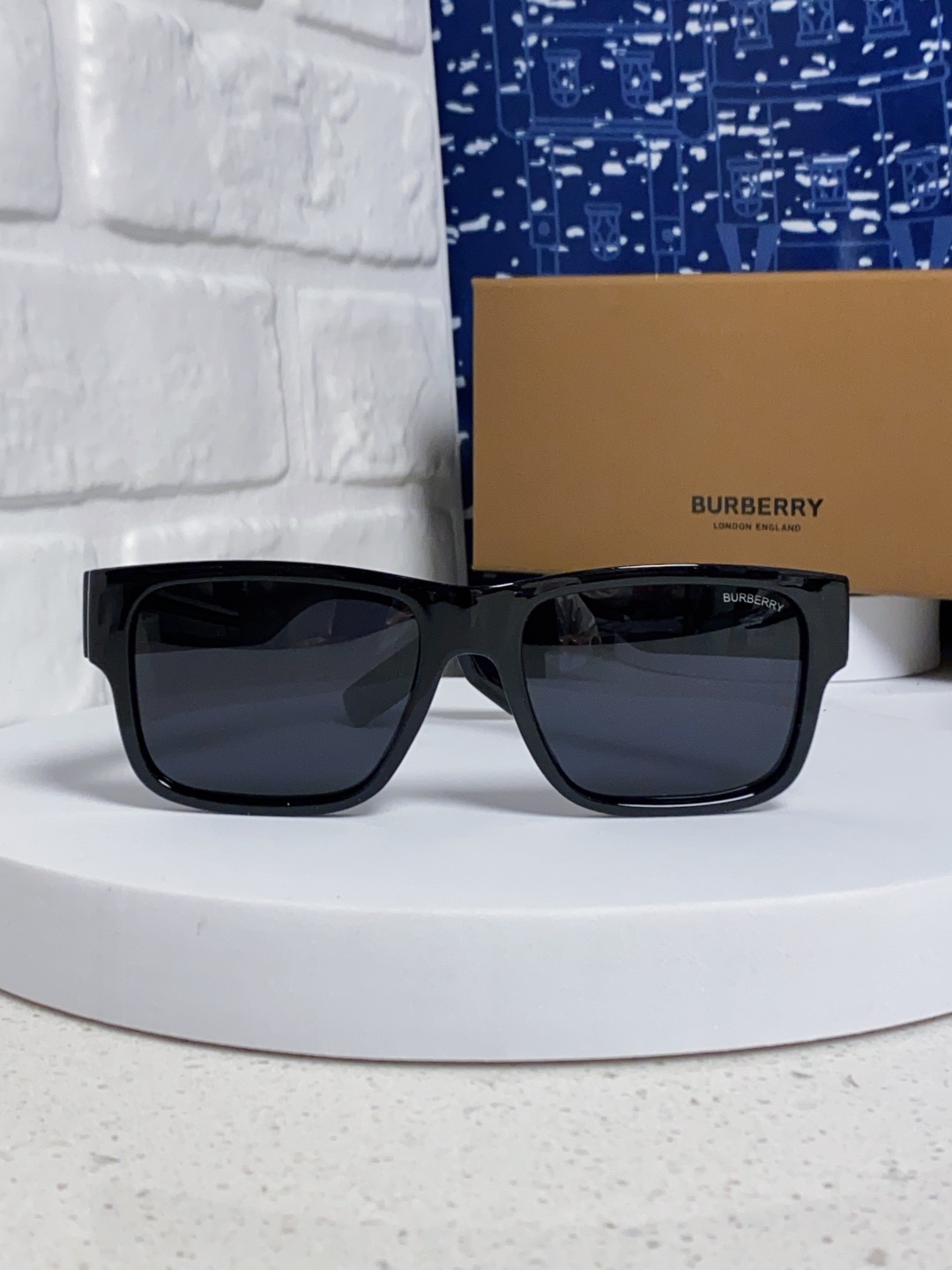 Burberry巴宝莉 2025新款方形户外偏光太阳镜经典百搭男女墨镜钓鱼运动眼镜 男女通用