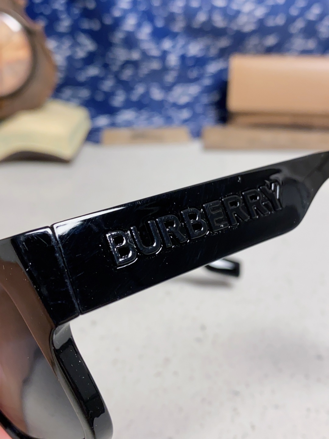 Burberry巴宝莉 2025新款方形户外偏光太阳镜经典百搭男女墨镜钓鱼运动眼镜 男女通用