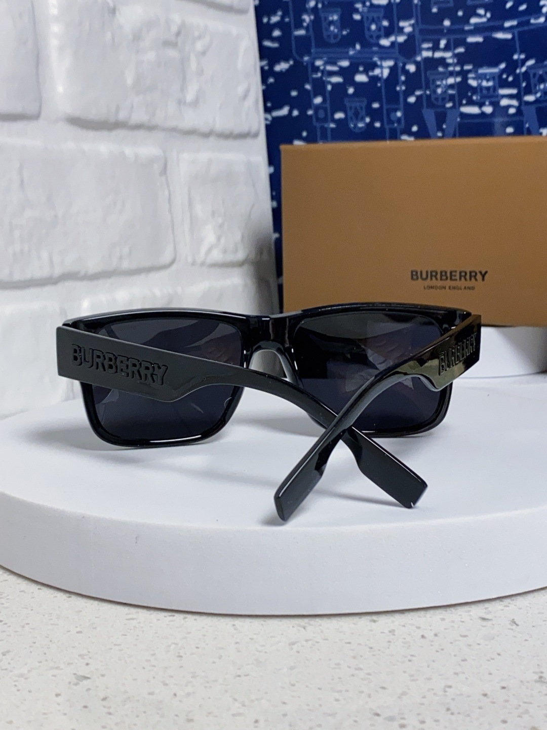 Burberry巴宝莉 2025新款方形户外偏光太阳镜经典百搭男女墨镜钓鱼运动眼镜 男女通用