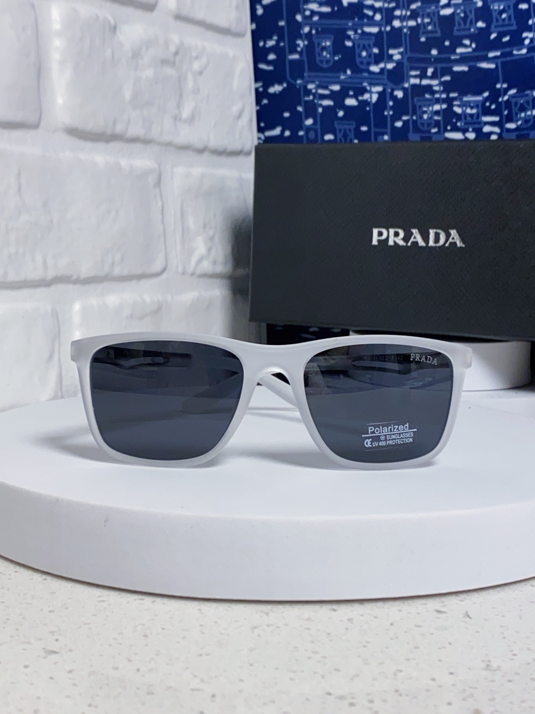 Prada普拉达 2025新款潮牌马拉松偏光彩色环保防紫外线男女网球跑步UV个性开车眼镜