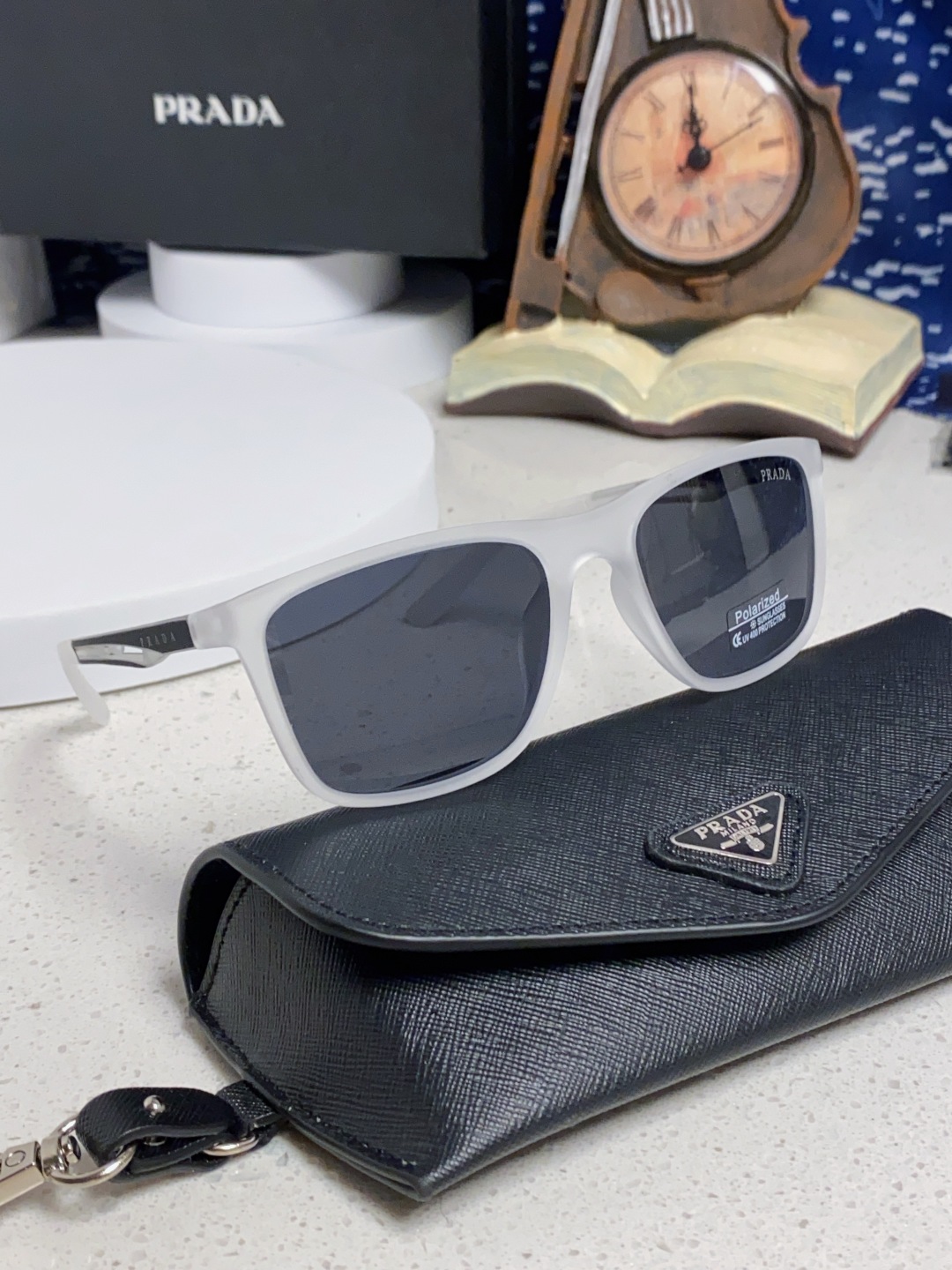 Prada普拉达 2025新款潮牌马拉松偏光彩色环保防紫外线男女网球跑步UV个性开车眼镜