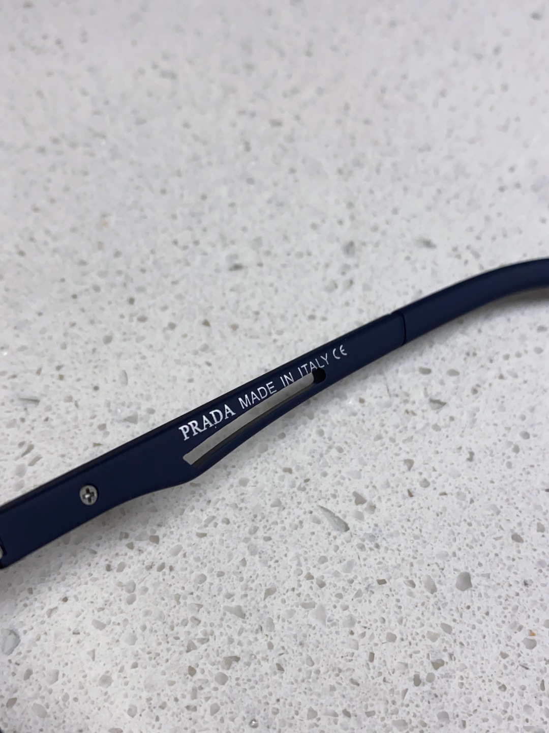 Prada普拉达 2025新款潮牌马拉松偏光彩色环保防紫外线男女网球跑步UV个性开车眼镜