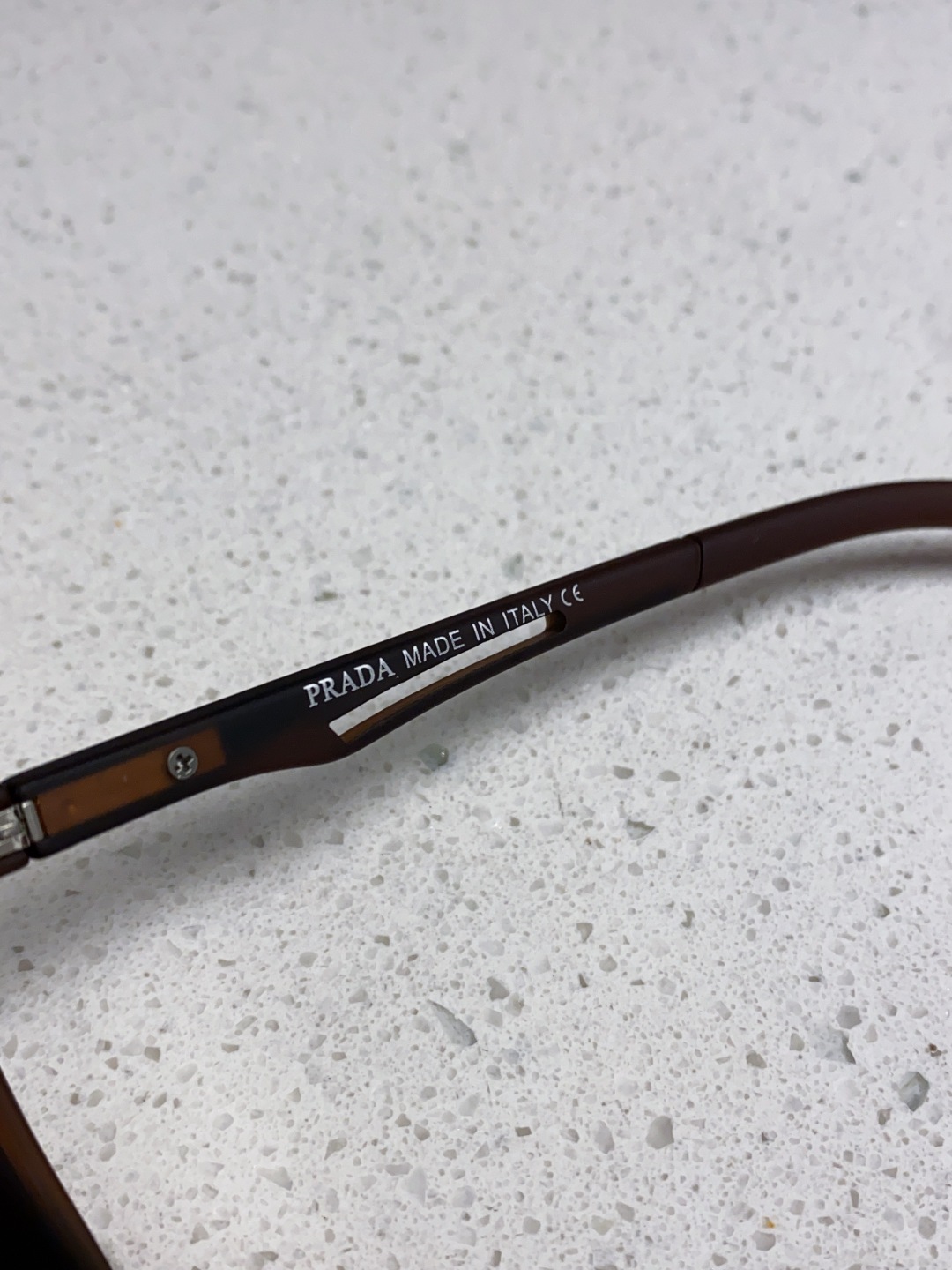 Prada普拉达 2025新款潮牌马拉松偏光彩色环保防紫外线男女网球跑步UV个性开车眼镜