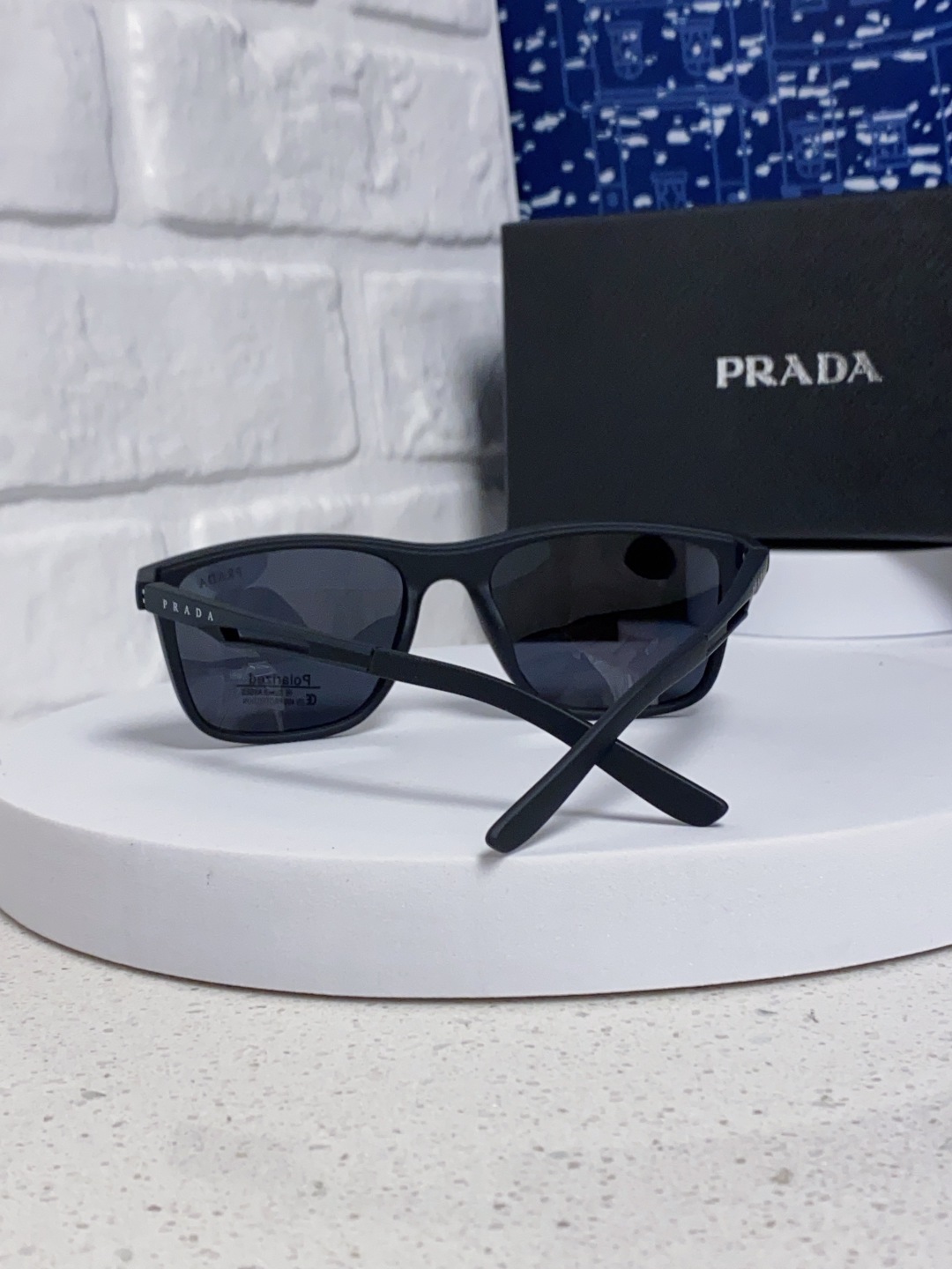 Prada普拉达 2025新款潮牌马拉松偏光彩色环保防紫外线男女网球跑步UV个性开车眼镜