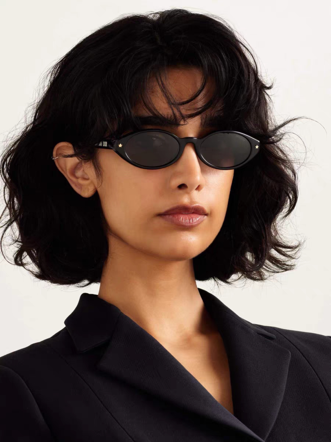 Dior迪奥 2025新款椭圆形猫眼墨镜女士迪丽热巴胶片同款高级感街拍防嗮太阳镜