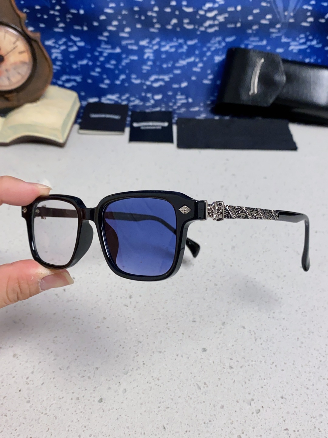  Chrome Hearts克罗心 2025新款复古超轻太阳镜男士偏光开车专用高级感 防紫外线变色太阳镜