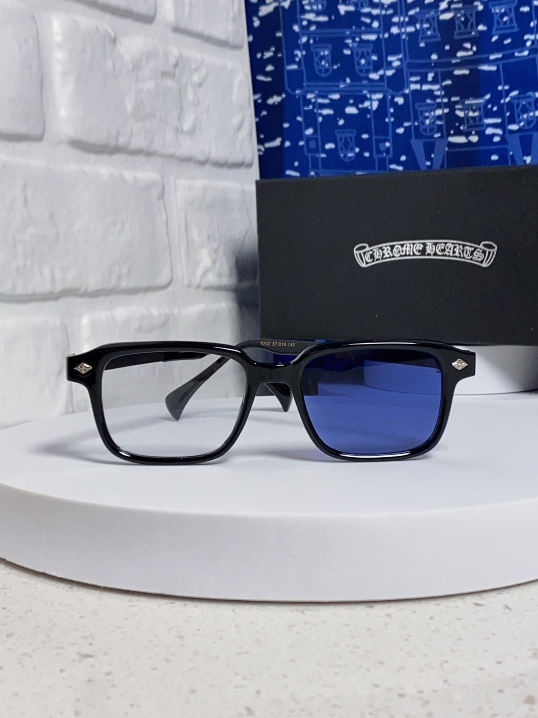  Chrome Hearts克罗心 2025新款复古超轻太阳镜男士偏光开车专用高级感 防紫外线变色太阳镜