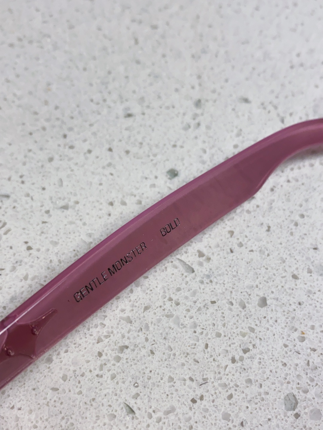 Gentle Moster(GM) 2025新款椭圆形 墨镜女高级感ins潮 网红款小框遮阳凹造型防紫外