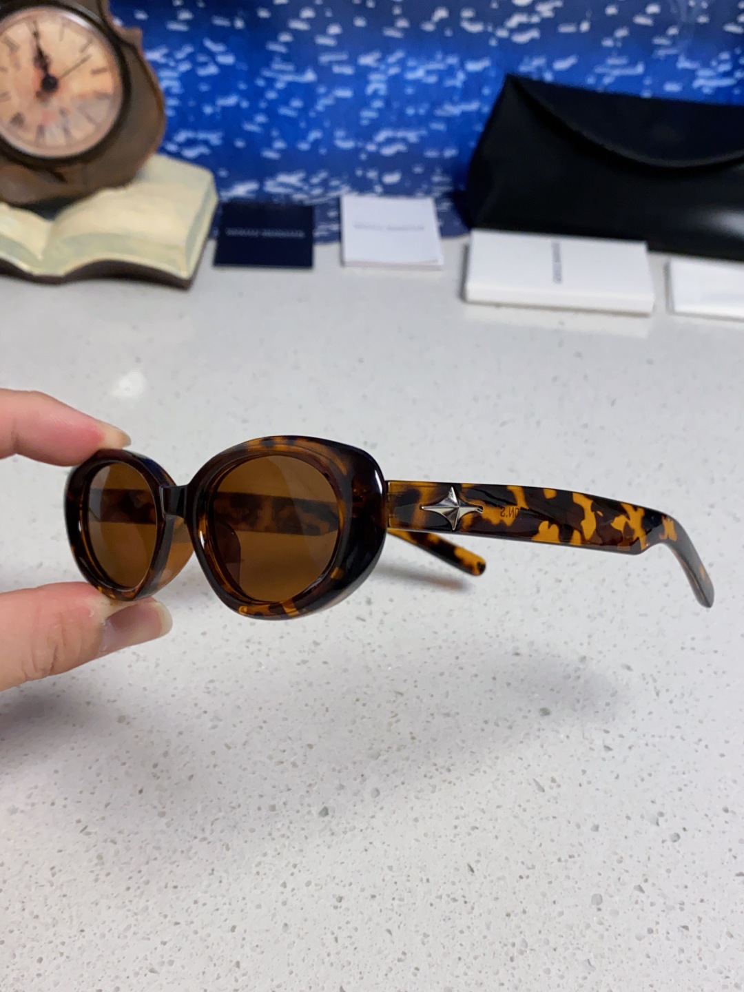 Gentle Moster(GM) 2025新款椭圆形 墨镜女高级感ins潮 网红款小框遮阳凹造型防紫外