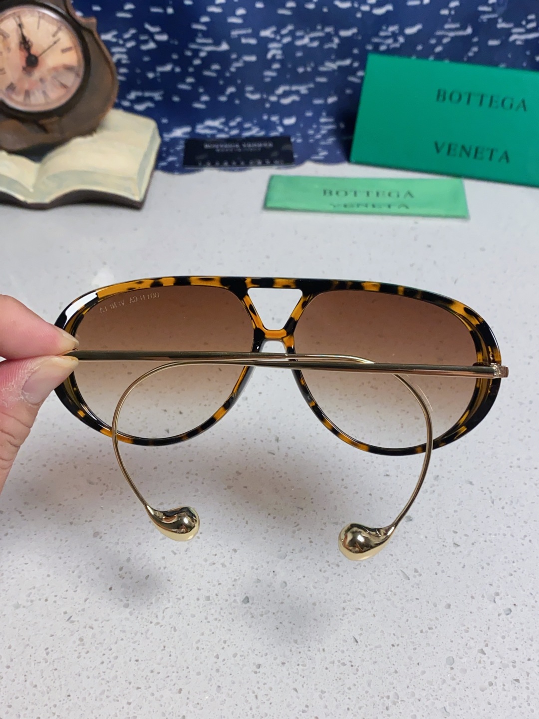 BottegaVeneta宝缇嘉 2025款欧美奢华女男大框遮脸飞行员太阳眼欧洲站博主开车蛤蟆墨镜 BV