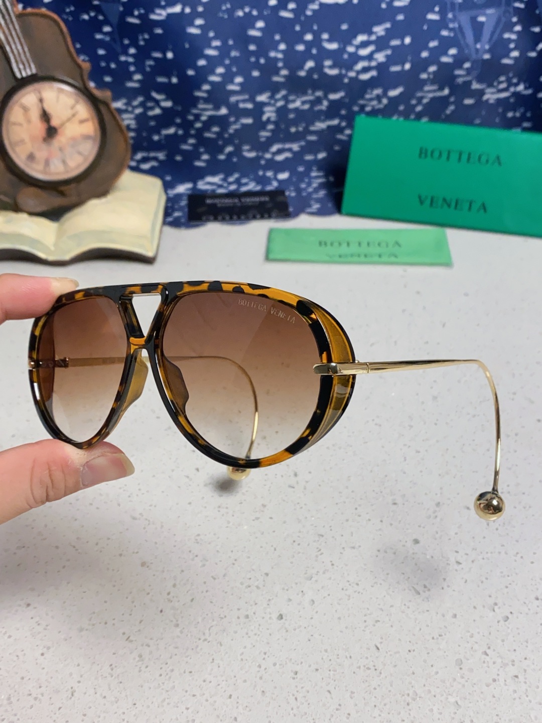 BottegaVeneta宝缇嘉 2025款欧美奢华女男大框遮脸飞行员太阳眼欧洲站博主开车蛤蟆墨镜 BV