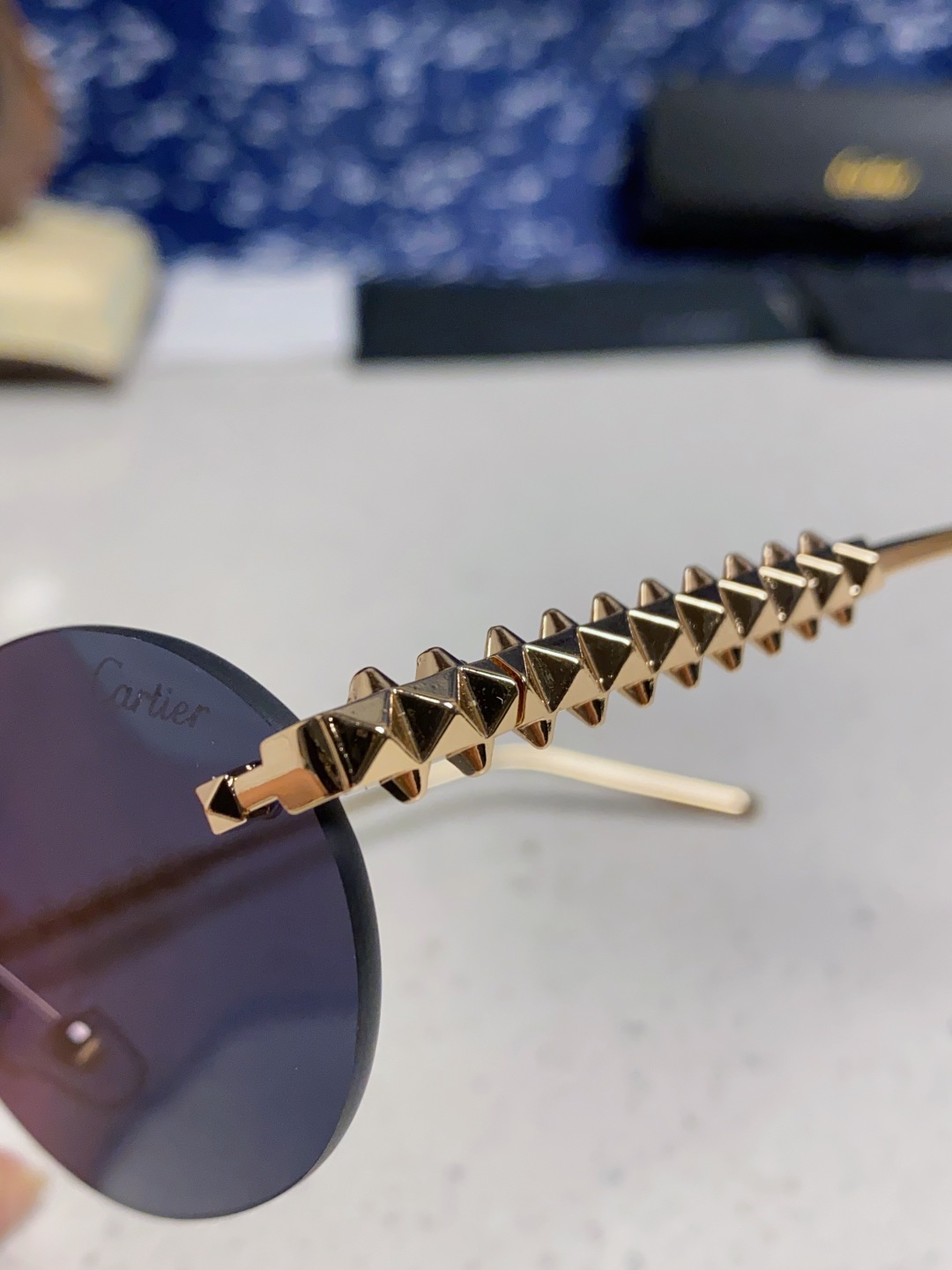 Carter卡地亚 2025款欧美奢华女个性前卫圆框无框太阳眼欧洲站明星同街拍猫防晒墨镜