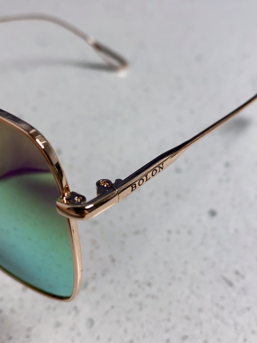 Bolon暴龙 2025新款方形高质感金属框墨镜时尚百搭太阳镜防紫外线开车拍照潮