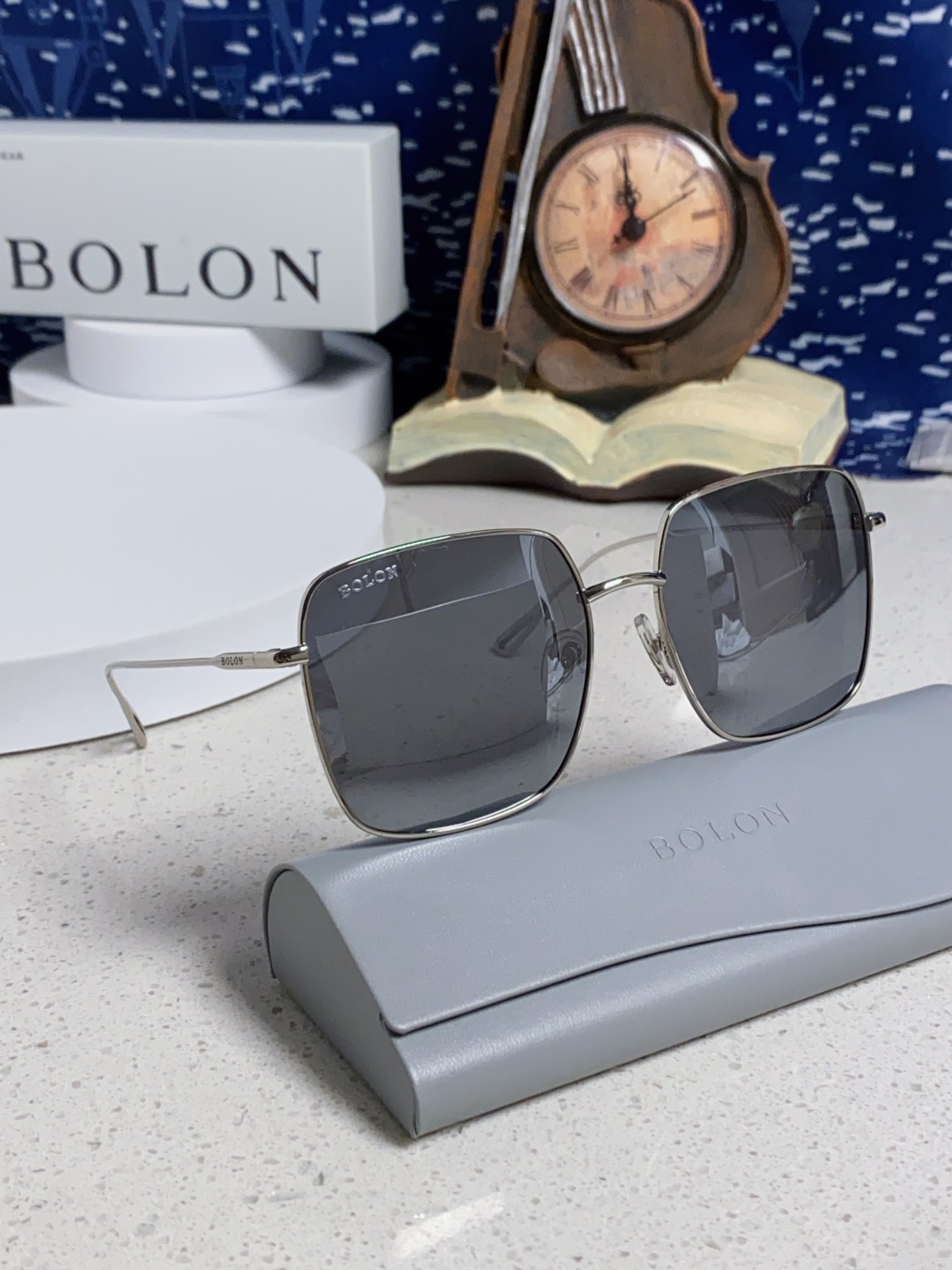 Bolon暴龙 2025新款方形高质感金属框墨镜时尚百搭太阳镜防紫外线开车拍照潮