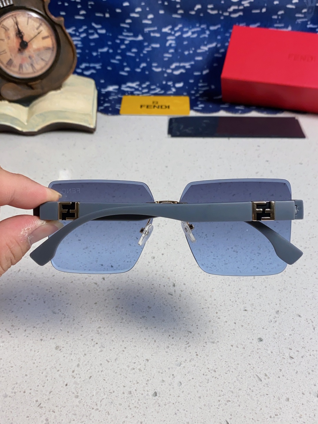 Fendi芬迪 2025新款欧美复古无框墨镜女款高级感防晒方形显瘦防紫外线个性太阳镜