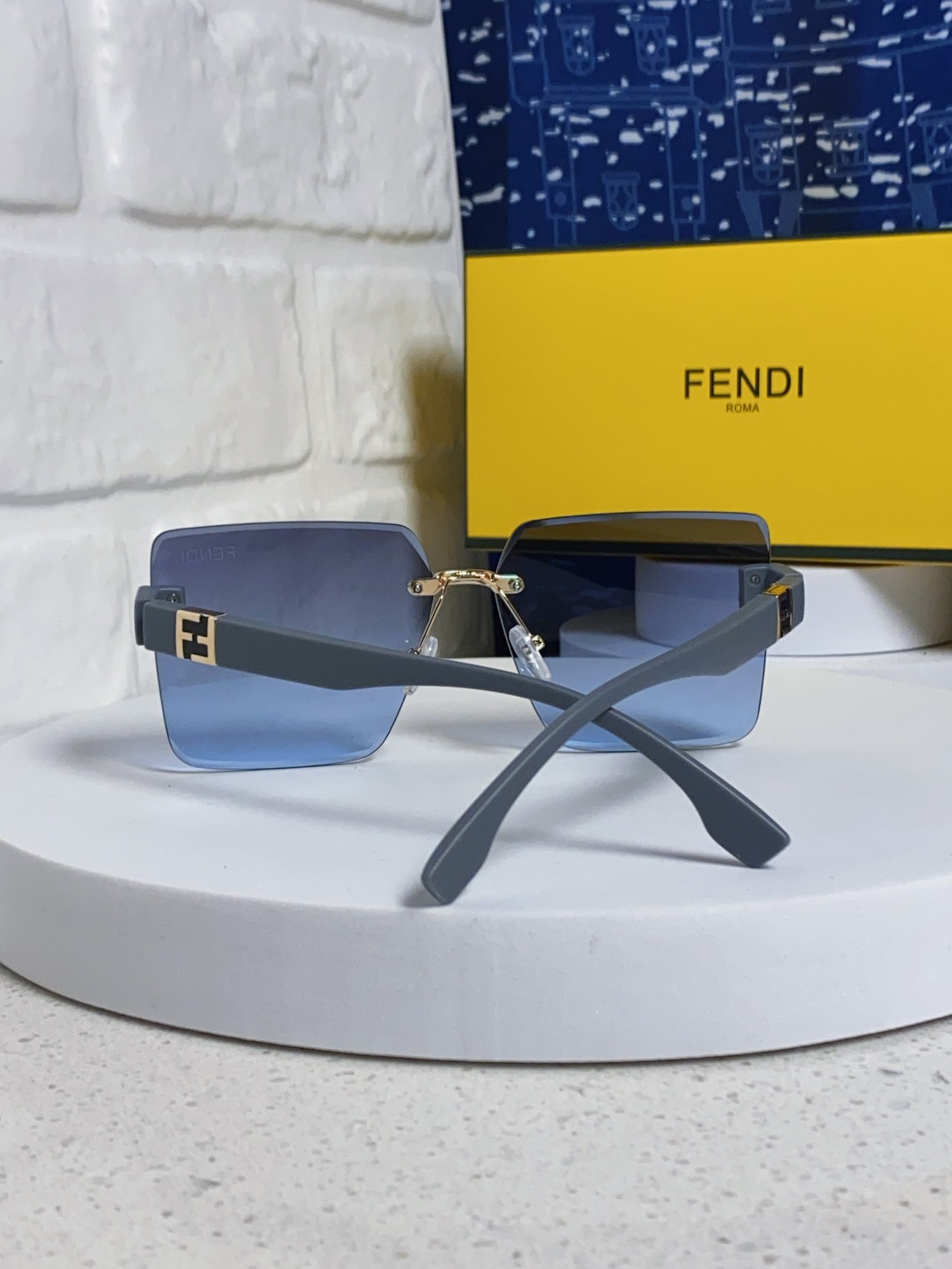 Fendi芬迪 2025新款欧美复古无框墨镜女款高级感防晒方形显瘦防紫外线个性太阳镜