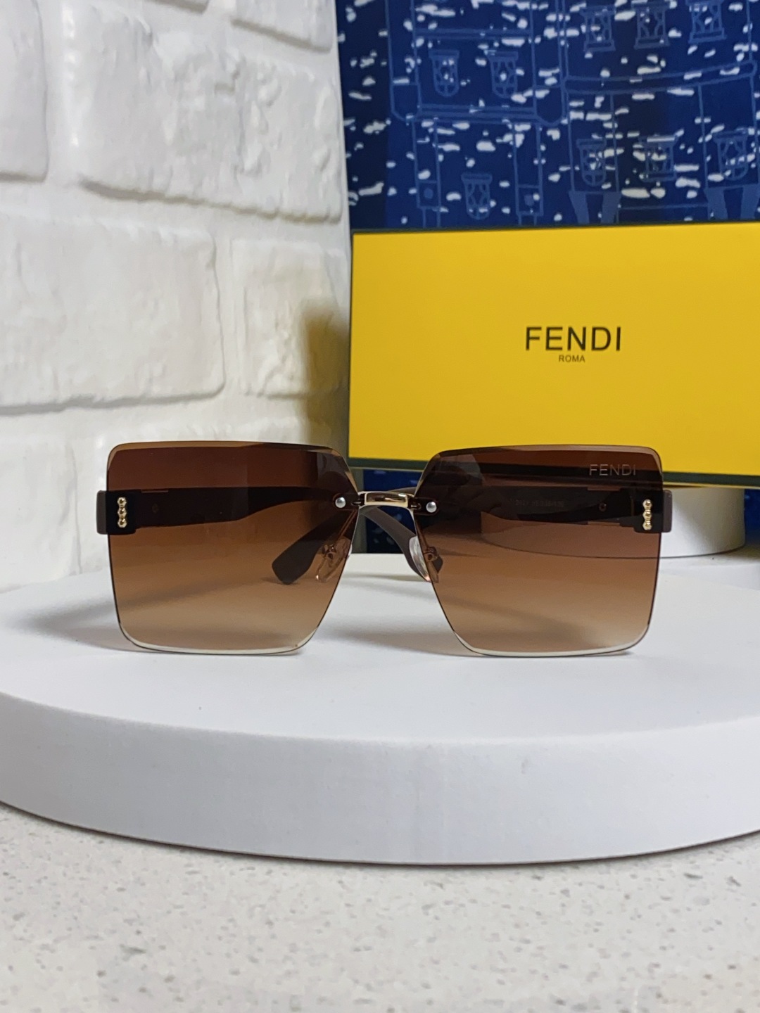 Fendi芬迪 2025新款欧美复古无框墨镜女款高级感防晒方形显瘦防紫外线个性太阳镜