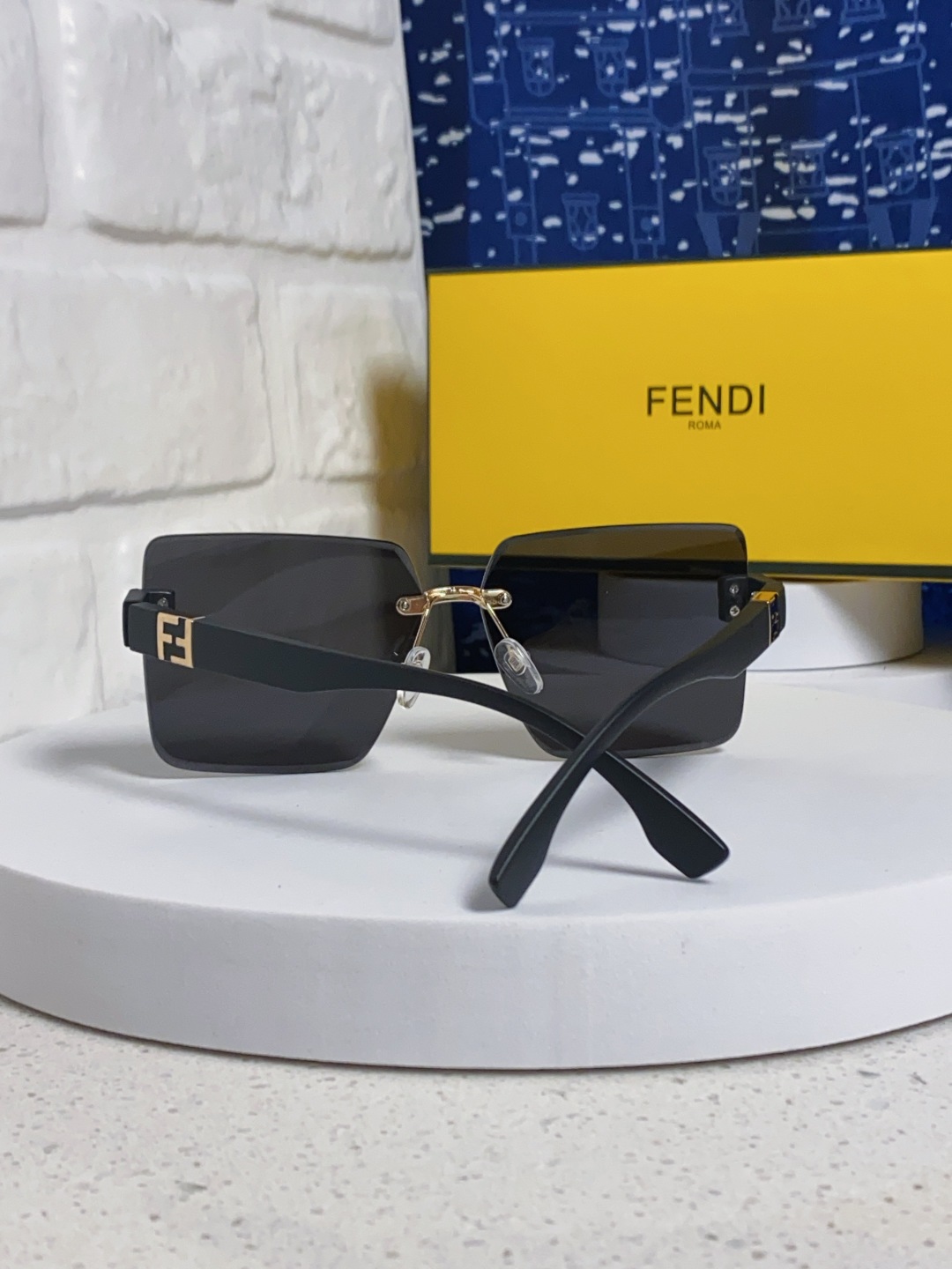 Fendi芬迪 2025新款欧美复古无框墨镜女款高级感防晒方形显瘦防紫外线个性太阳镜