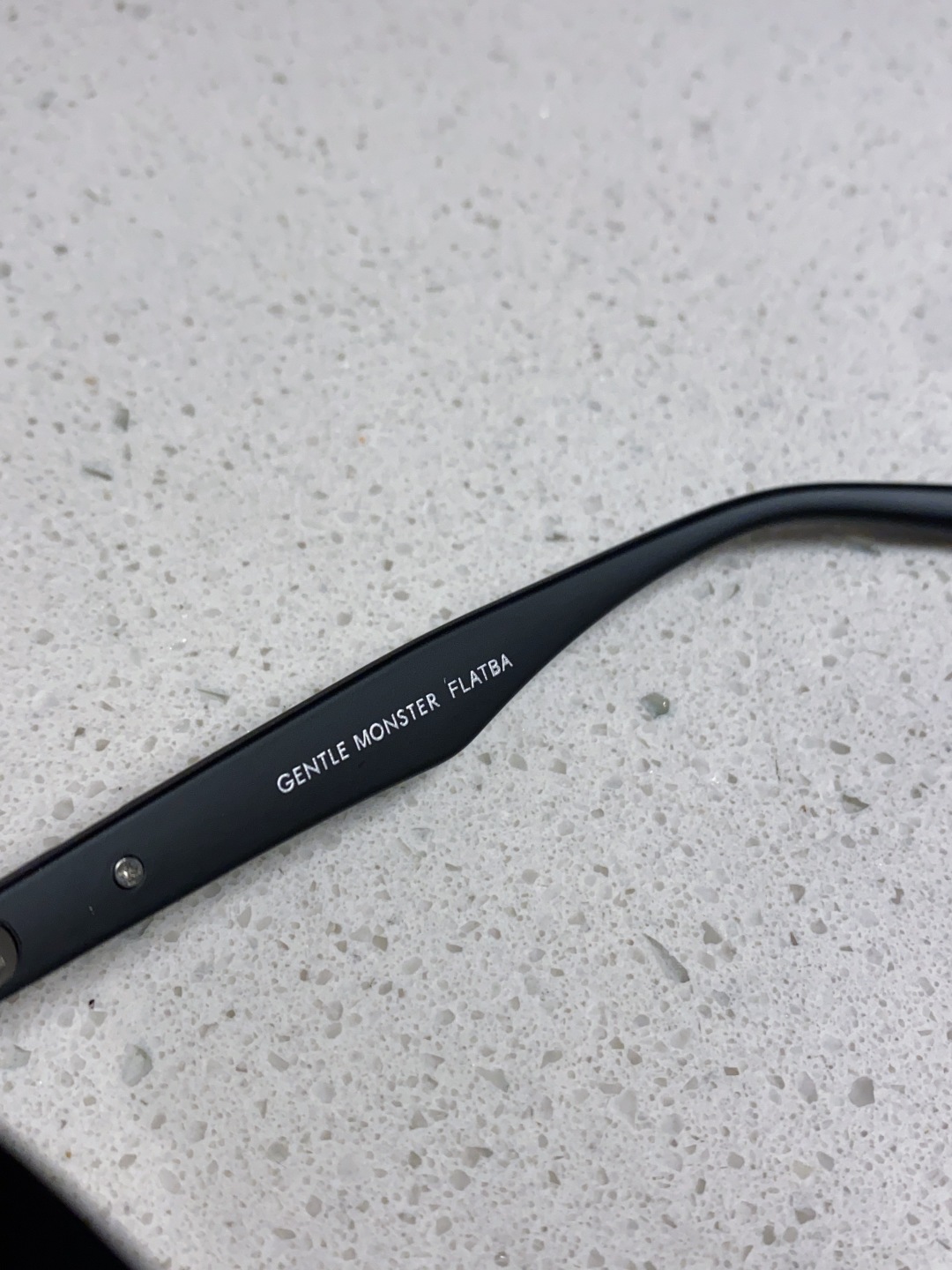 Gentle Moster(GM) 2025新款圆框墨镜女式高端太阳镜防晒防紫外线 唐艺昕同款 型号：T