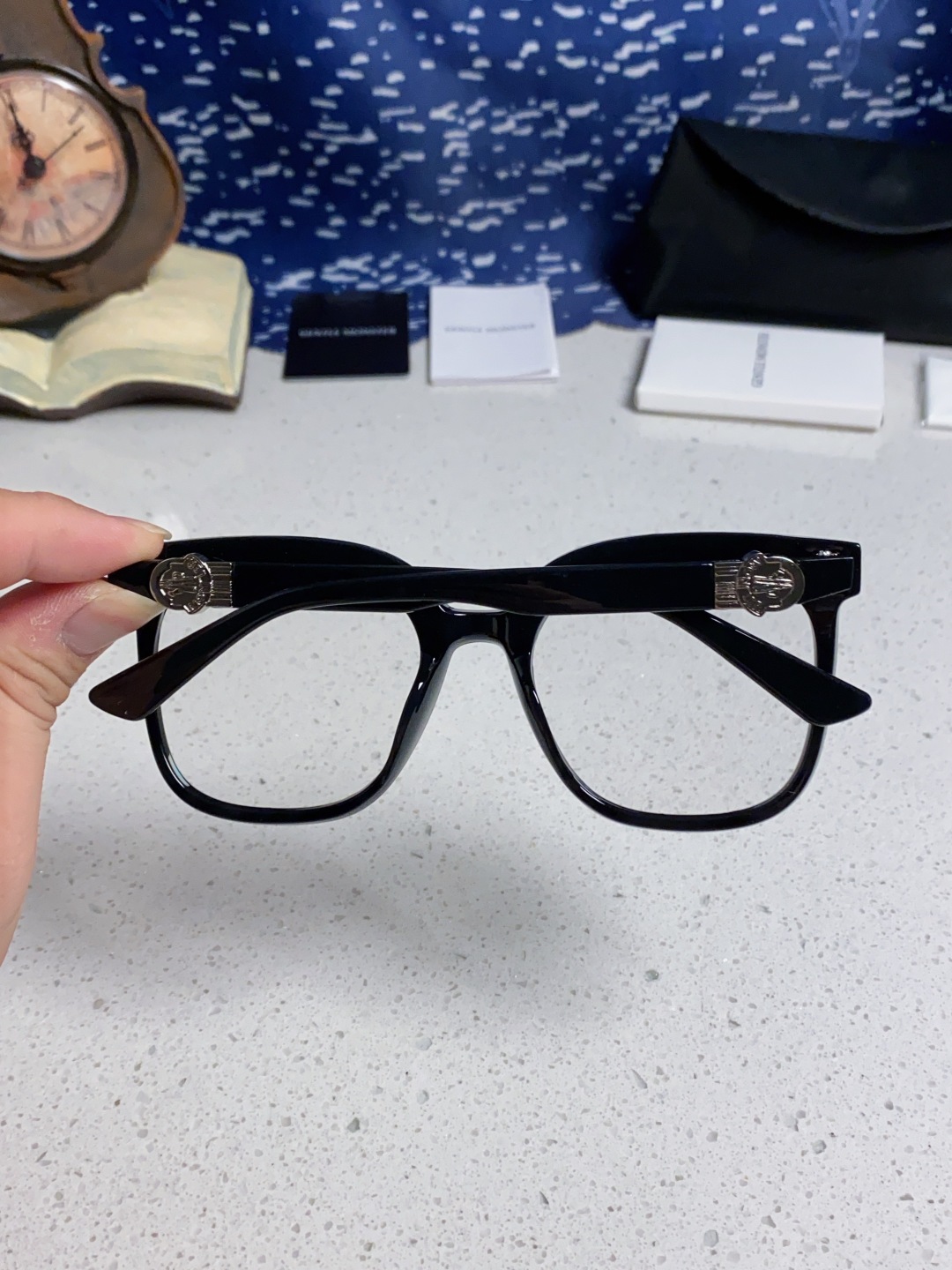 Gentle Moster(GM) 2025新款gm蒙口联名款方框素颜瘦脸潮太阳眼镜 型号：SWIPE4