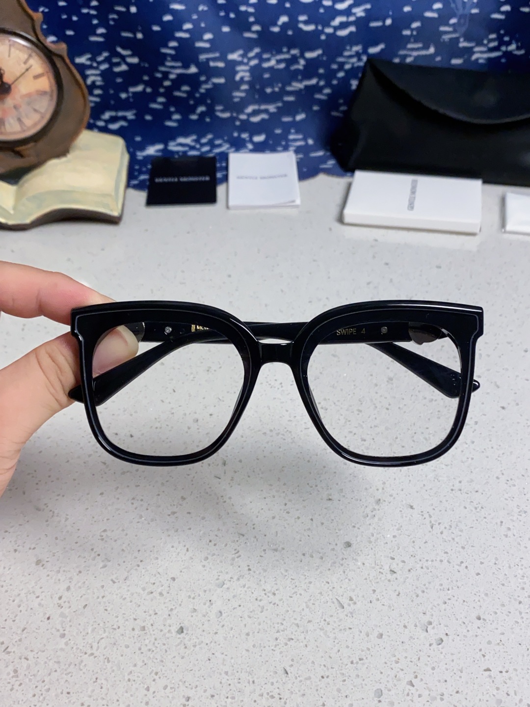 Gentle Moster(GM) 2025新款gm蒙口联名款方框素颜瘦脸潮太阳眼镜 型号：SWIPE4