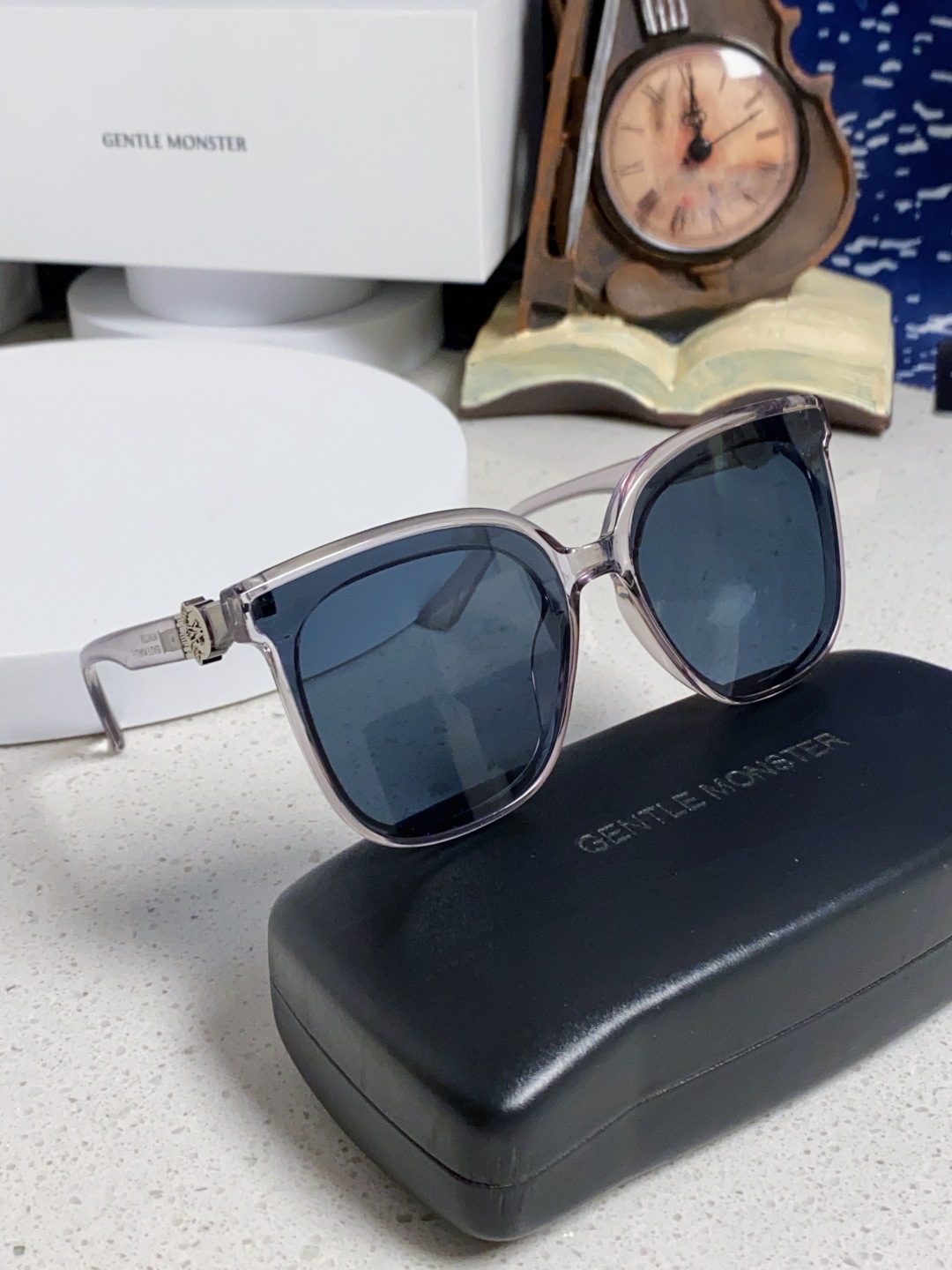 Gentle Moster(GM) 2025新款gm蒙口联名款方框素颜瘦脸潮太阳眼镜 型号：SWIPE4