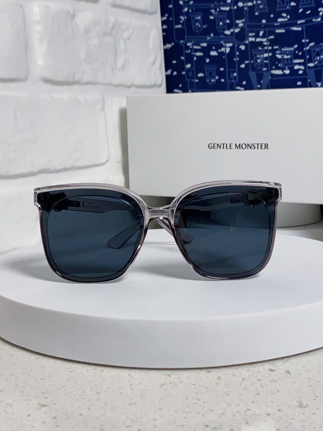 Gentle Moster(GM) 2025新款gm蒙口联名款方框素颜瘦脸潮太阳眼镜 型号：SWIPE4