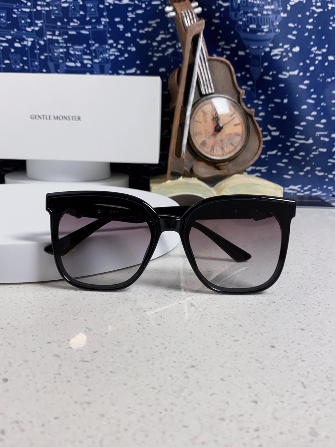 Gentle Moster(GM) 2025新款gm蒙口联名款方框素颜瘦脸潮太阳眼镜 型号：SWIPE4