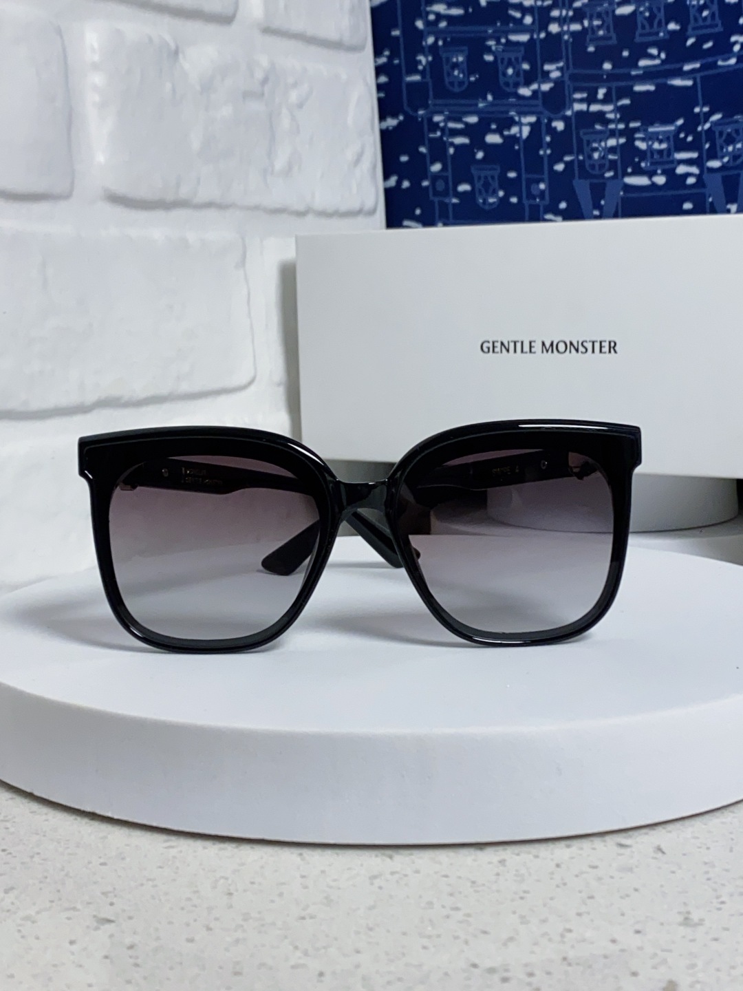 Gentle Moster(GM) 2025新款gm蒙口联名款方框素颜瘦脸潮太阳眼镜 型号：SWIPE4