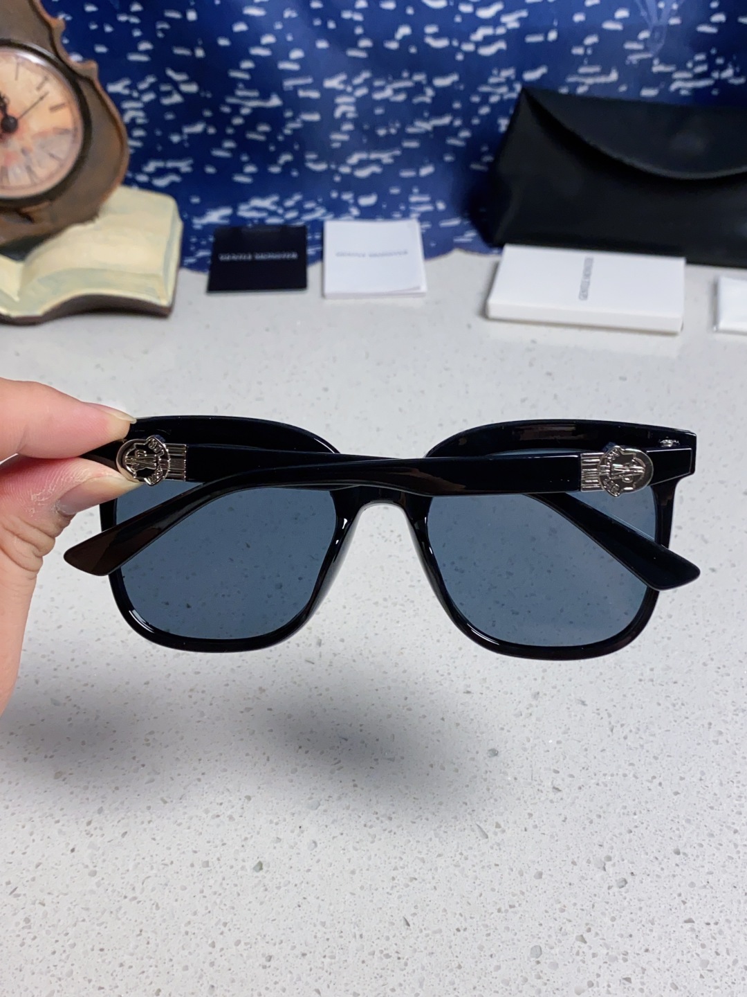 Gentle Moster(GM) 2025新款gm蒙口联名款方框素颜瘦脸潮太阳眼镜 型号：SWIPE4