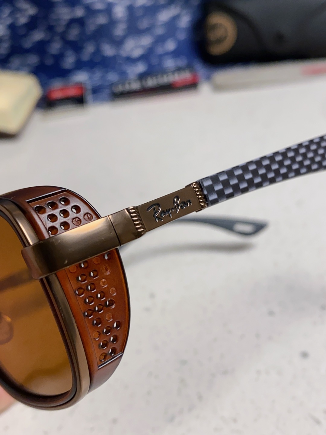 RayBan雷朋 2025新款外贸金属INS风方形时尚个性大框太阳镜个性复古男女潮墨镜 碳纤维 风挡风镜