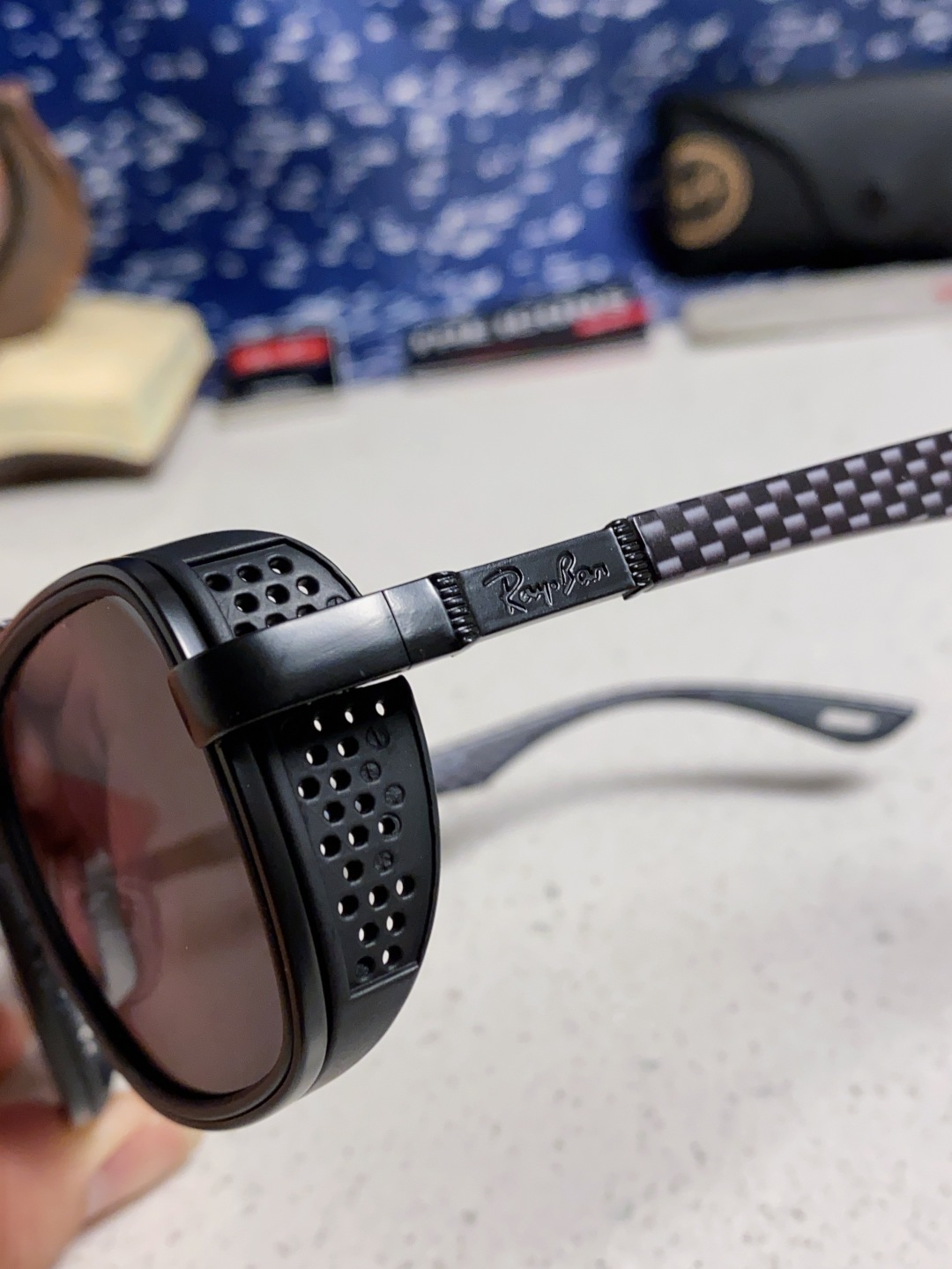 RayBan雷朋 2025新款外贸金属INS风方形时尚个性大框太阳镜个性复古男女潮墨镜 碳纤维 风挡风镜