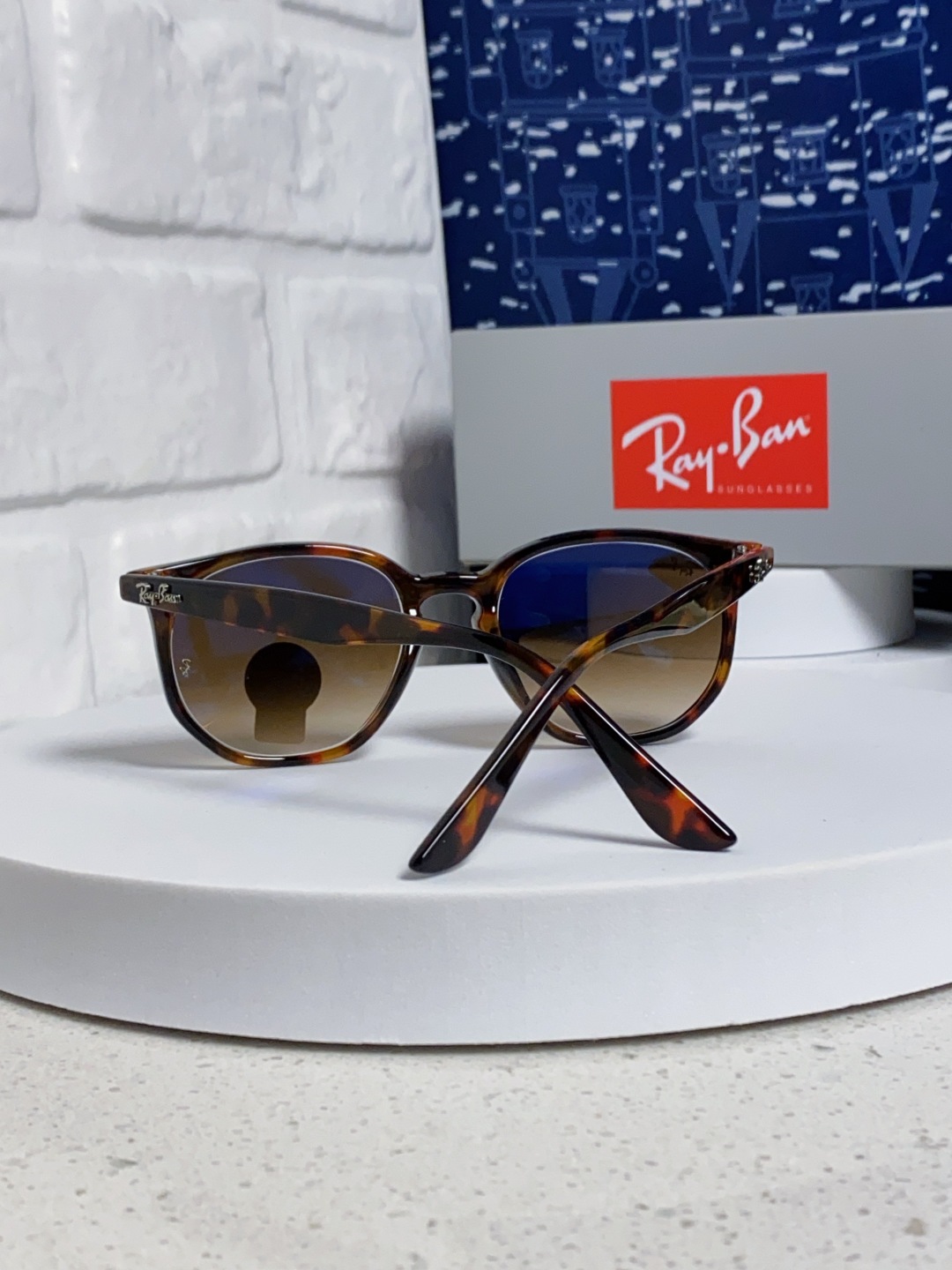 RayBan雷朋 2025新款经典外贸男女玻璃片太阳镜跨境墨镜 高品质板材框 RB4306