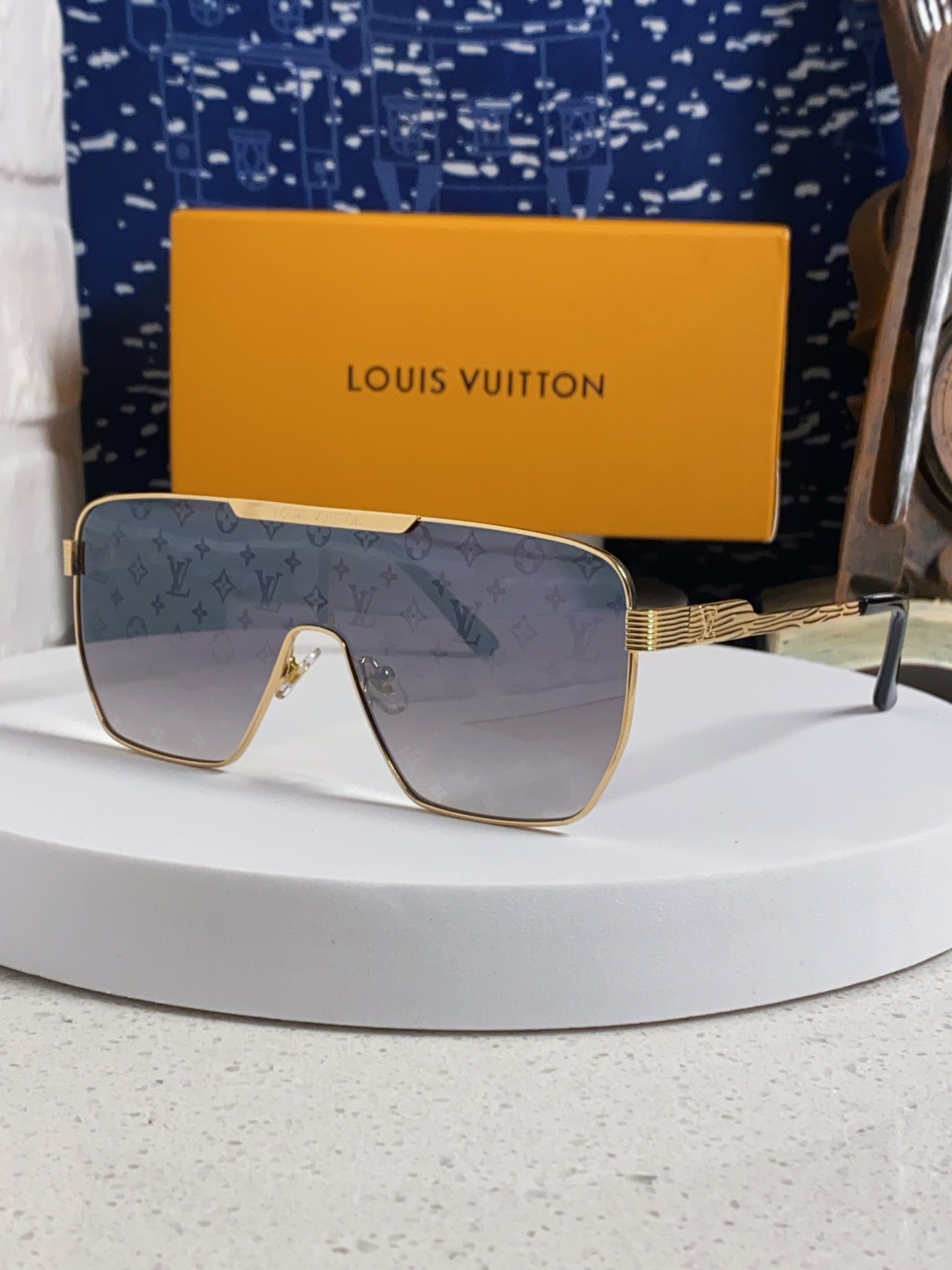 LouisVuitton路易威登 2025新款LV欧美高端男方框连体护目太阳眼欧洲站博主开车防紫外线墨镜