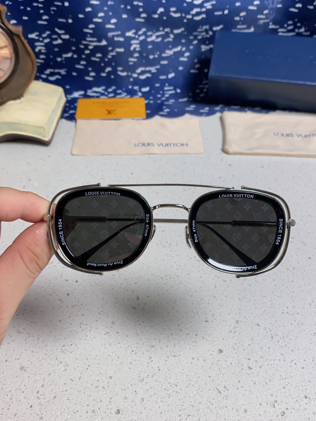 LouisVuitton路易威登 2025新款欧美男女圆框LV个性复古太阳眼欧洲站小红书前卫镂空防晒墨镜