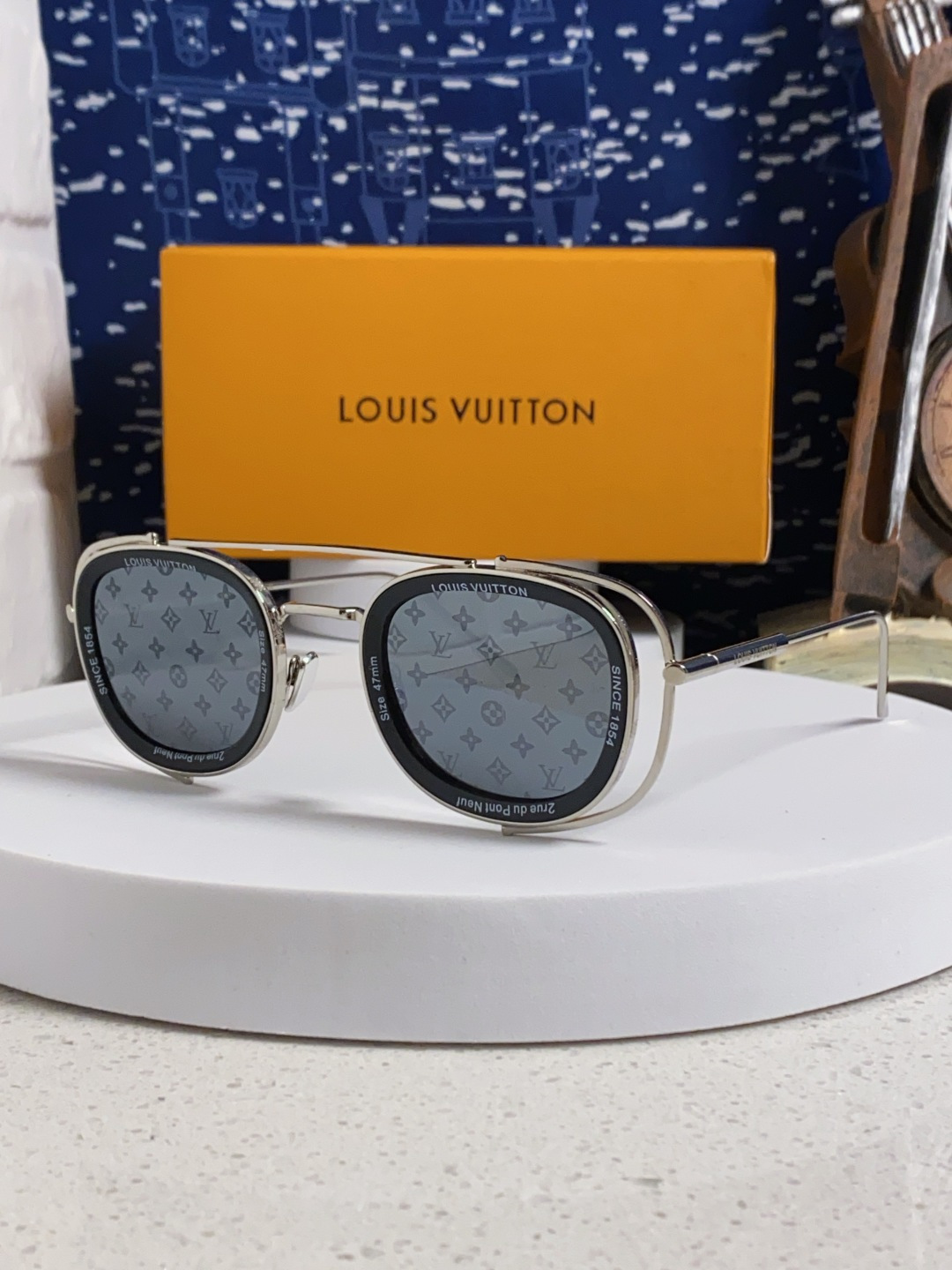 LouisVuitton路易威登 2025新款欧美男女圆框LV个性复古太阳眼欧洲站小红书前卫镂空防晒墨镜