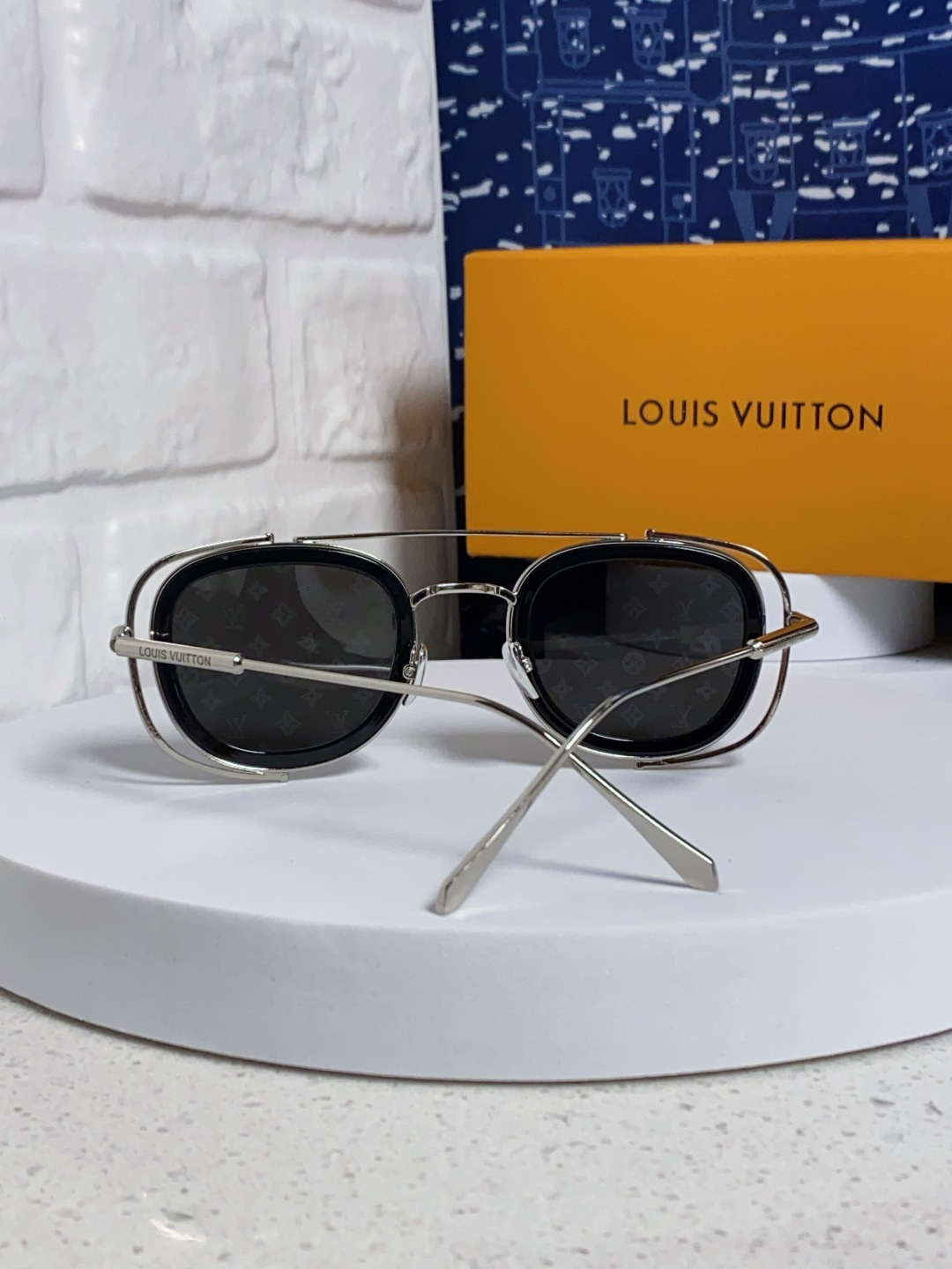 LouisVuitton路易威登 2025新款欧美男女圆框LV个性复古太阳眼欧洲站小红书前卫镂空防晒墨镜