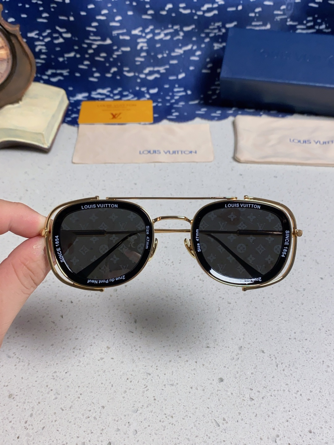 LouisVuitton路易威登 2025新款欧美男女圆框LV个性复古太阳眼欧洲站小红书前卫镂空防晒墨镜