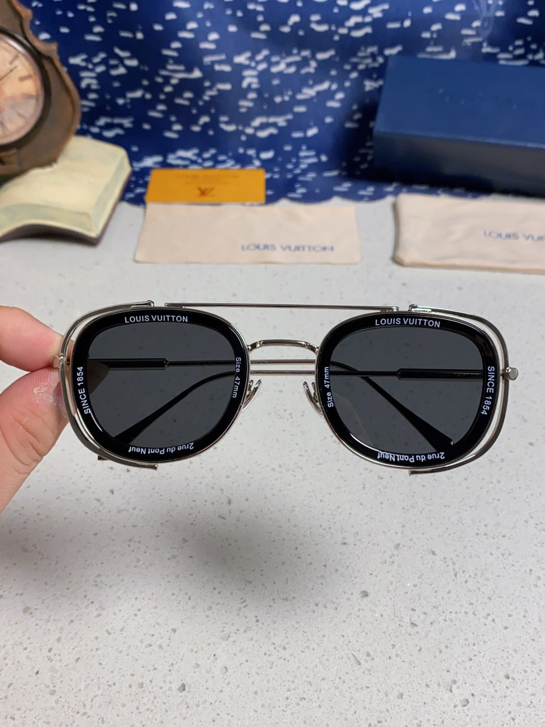 LouisVuitton路易威登 2025新款欧美男女圆框LV个性复古太阳眼欧洲站小红书前卫镂空防晒墨镜