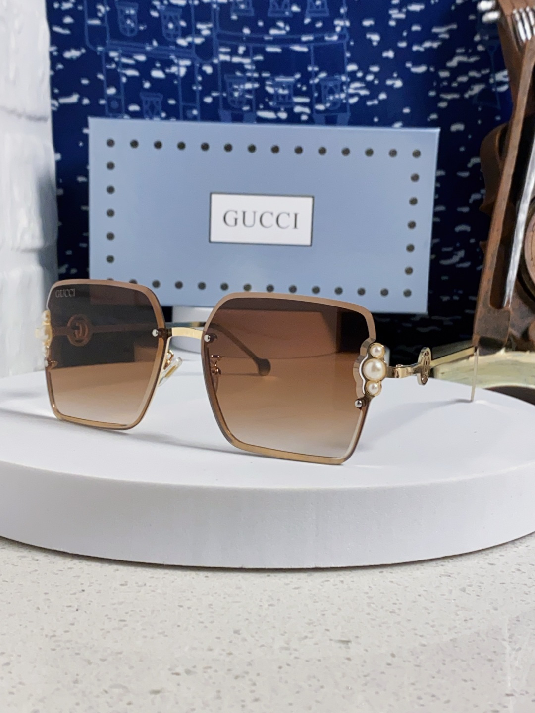 Gucci古奇 2025新款方形珍珠金属太阳镜女 无框复古墨镜新款潮流个性