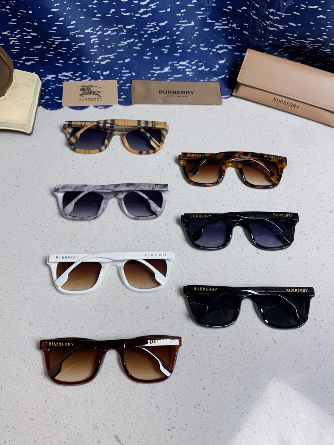 Burberry巴宝莉 2025新款潮牌太阳眼镜男女通用款太阳镜墨镜高品质折叠眼镜 口袋眼镜