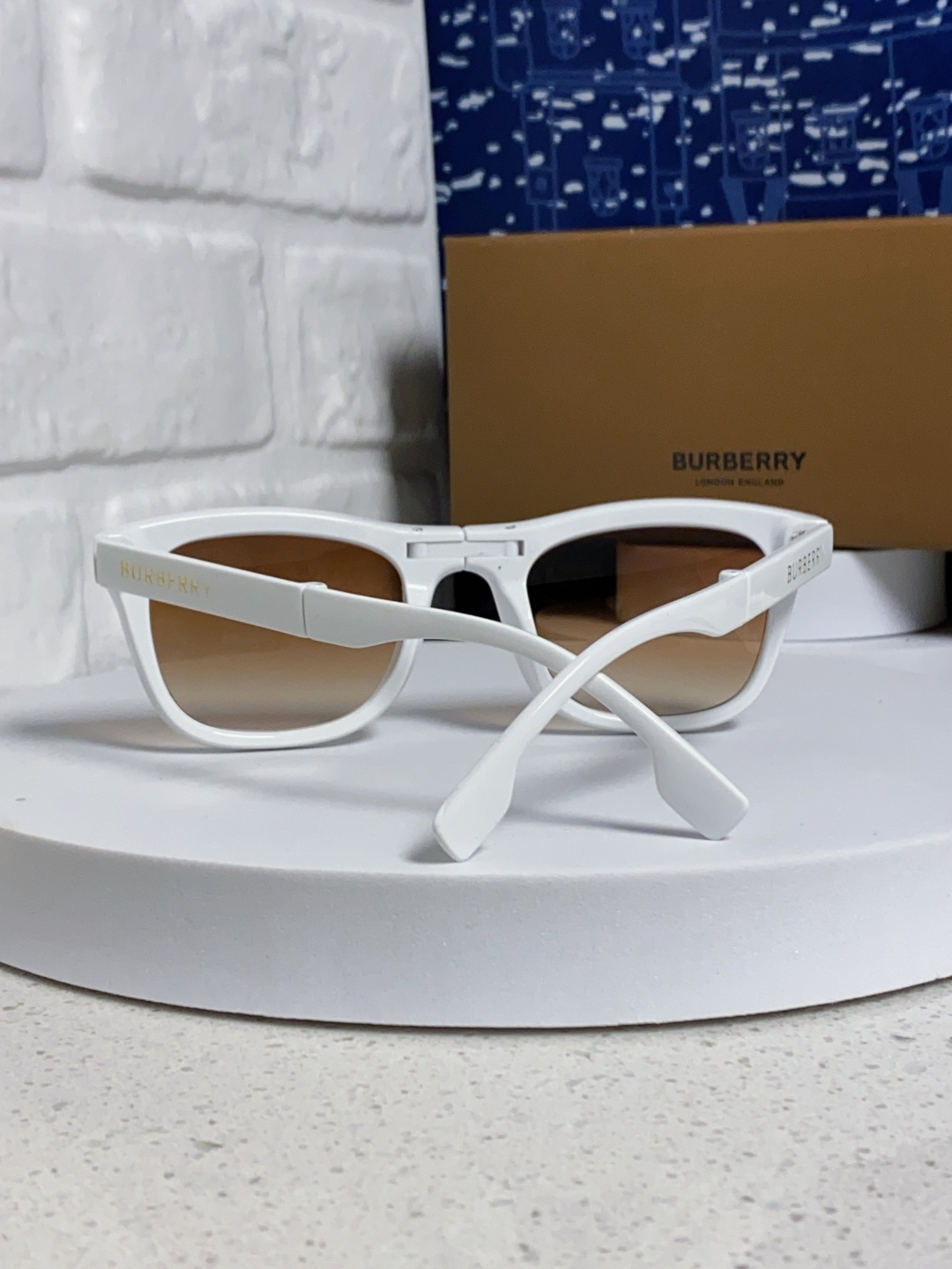 Burberry巴宝莉 2025新款潮牌太阳眼镜男女通用款太阳镜墨镜高品质折叠眼镜 口袋眼镜