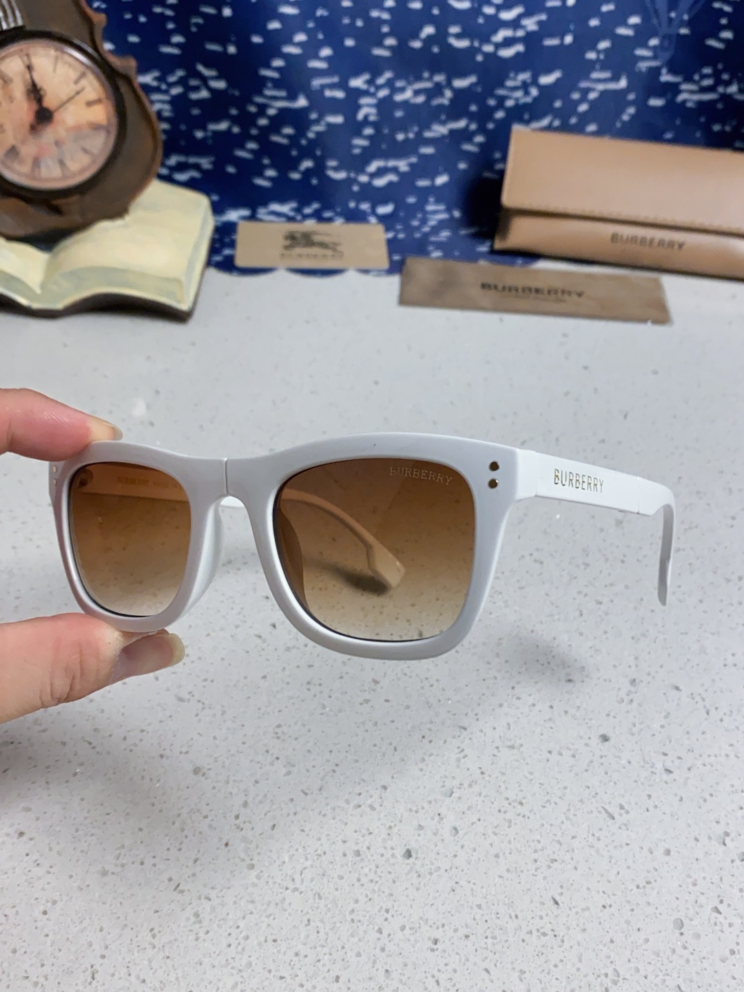 Burberry巴宝莉 2025新款潮牌太阳眼镜男女通用款太阳镜墨镜高品质折叠眼镜 口袋眼镜