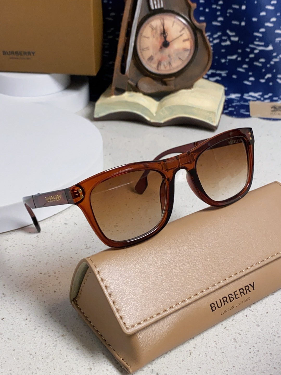 Burberry巴宝莉 2025新款潮牌太阳眼镜男女通用款太阳镜墨镜高品质折叠眼镜 口袋眼镜