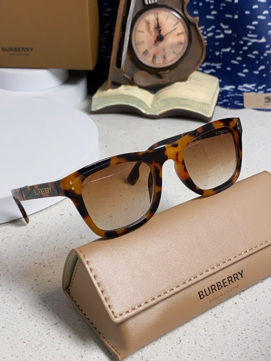 Burberry巴宝莉 2025新款潮牌太阳眼镜男女通用款太阳镜墨镜高品质折叠眼镜 口袋眼镜