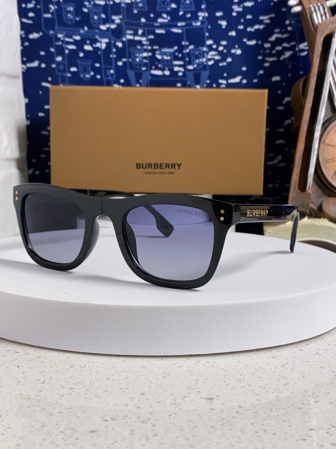 Burberry巴宝莉 2025新款潮牌太阳眼镜男女通用款太阳镜墨镜高品质折叠眼镜 口袋眼镜